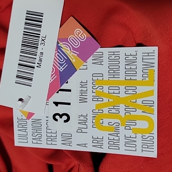 🆕️ LuLaRoe "MARIA" 3XL New With Tags *Firm* red Christmas - Picture 3 of 8